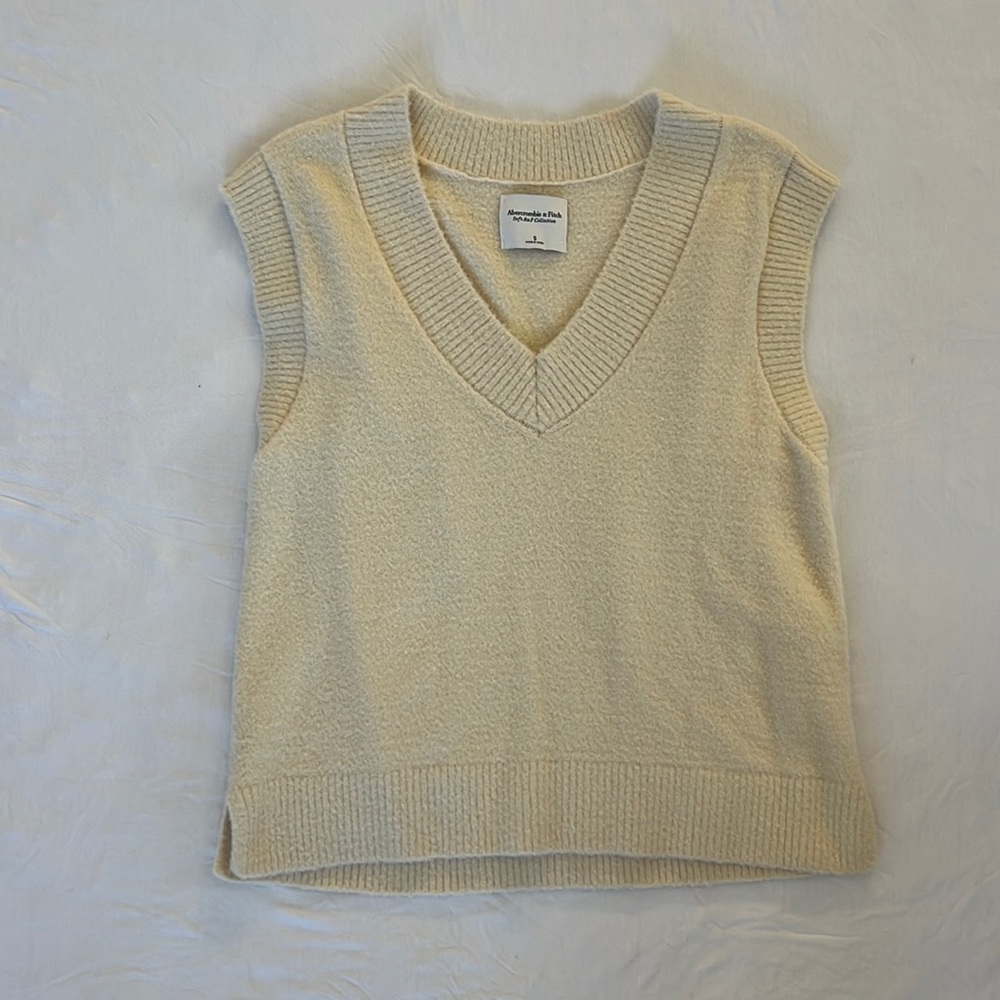 Abercrombie and Fitch vest